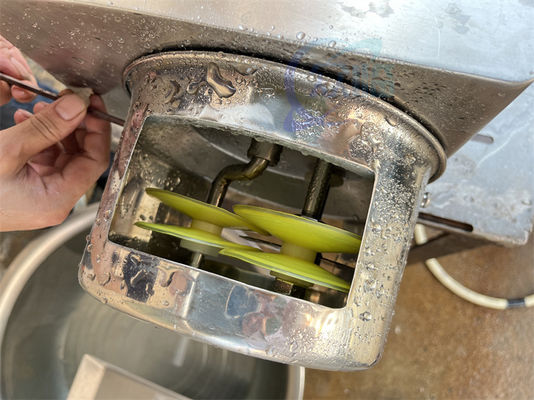 Multiscene Shrimp Back Opening Machine Anti Erosion 220V 50Hz